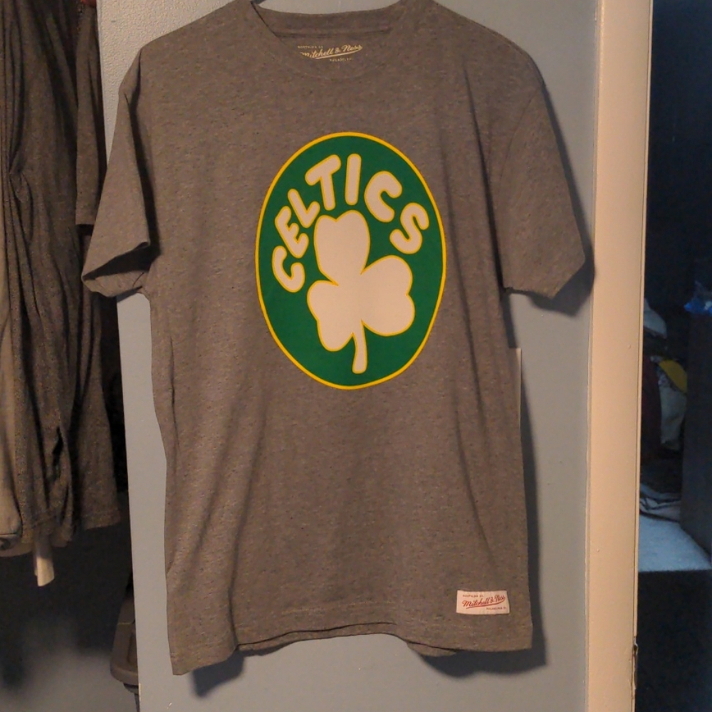 Boston Celtics tee by Mitchell & Ness